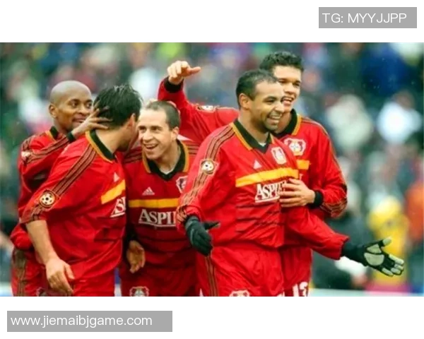 拜仁慕尼黑球星云集阵容揭秘巨星光环下的豪华球队阵容